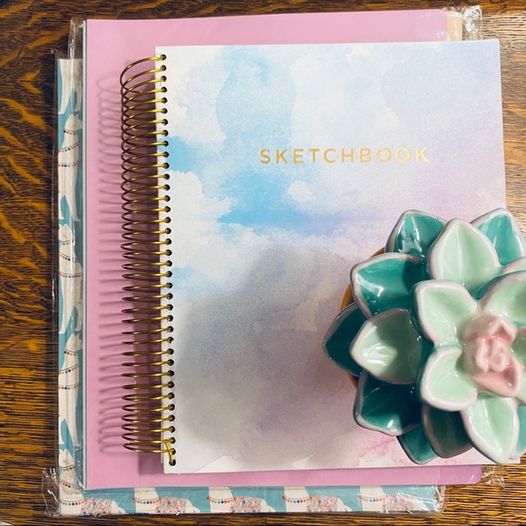 Sketchbook & File Folder Bundle - Picture 2 of 16